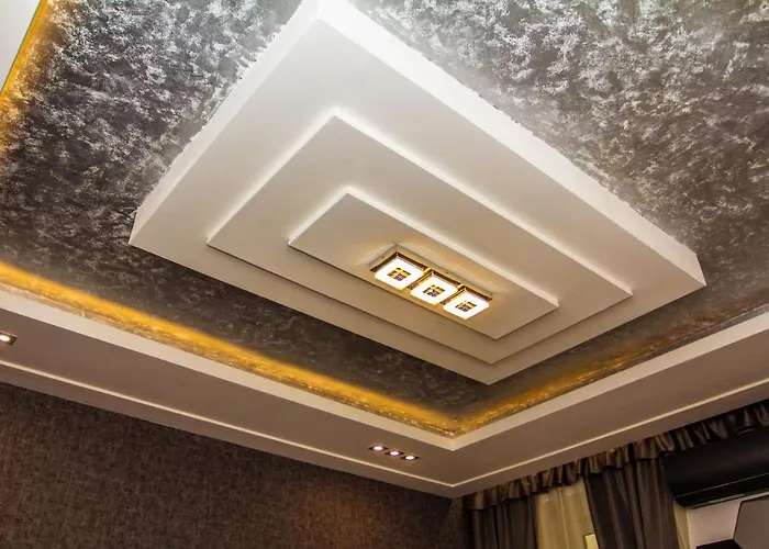 Silver Apartment